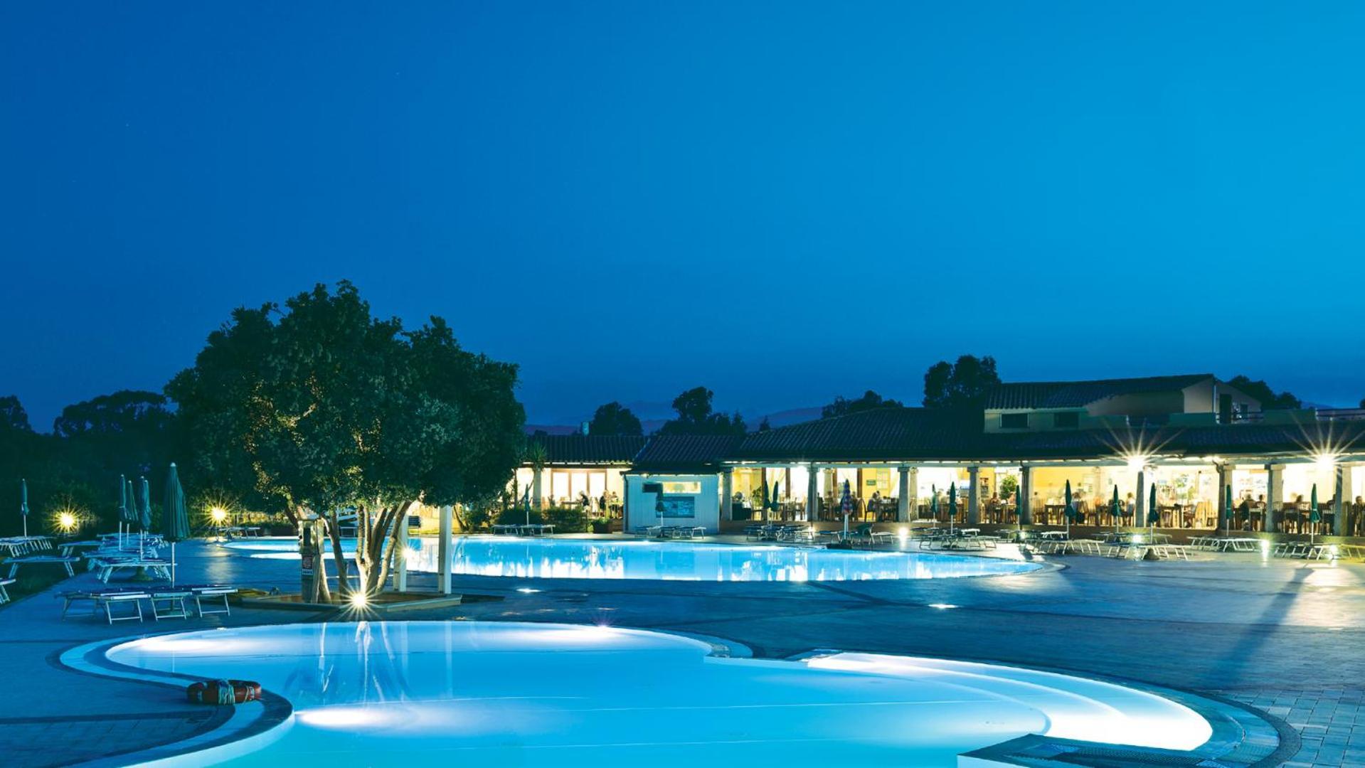 Futura Club Cala Fiorita Hotell Agrustos Exteriör bild